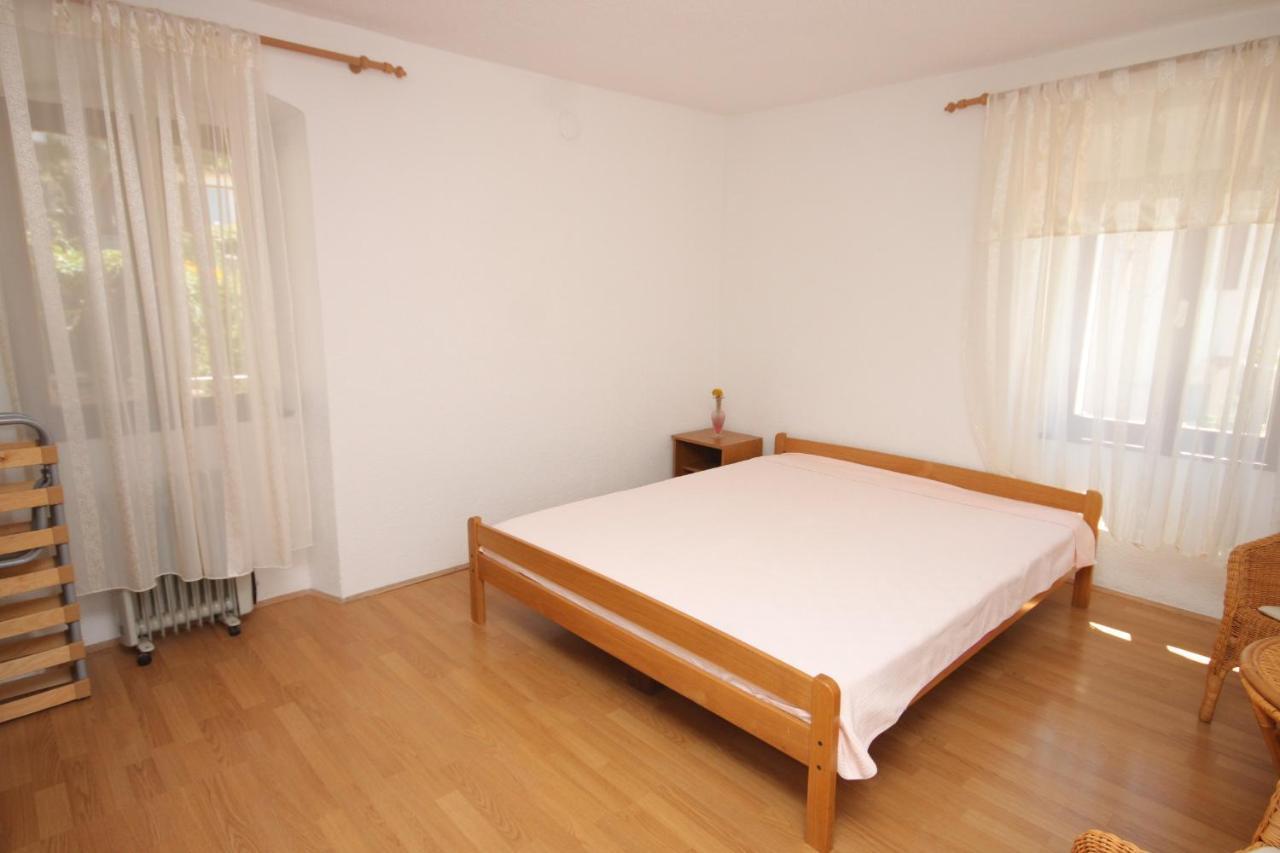 Apartments And Rooms With Parking Space Cunski, Losinj - 2498 Exterior photo